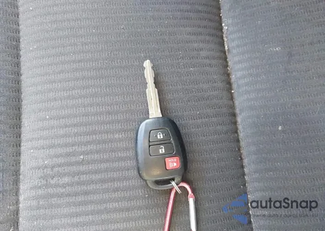 2016 Toyota Rav4 Le z USA, uszkodzony, nr VIN JTMBFREV0GJ073129